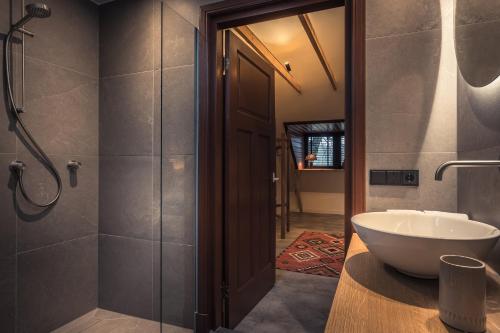 Bathroom, Het Spijkerhuys in Raalte Bathroom, Het Spijkerhuys in Raalte
