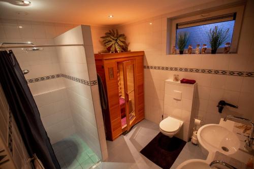 Bathroom, B&B Oldemarkt in Oldemarkt Bathroom, B&B Oldemarkt in Oldemarkt