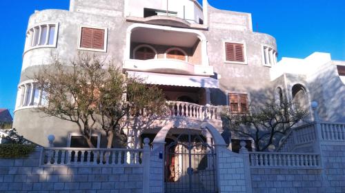 Charming apartment with sea view in Sumartin - 27 sqm in Sumartin Charming apartment with sea view in Sumartin - 27 sqm in Sumartin