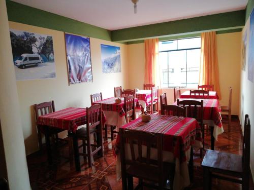 Restoran, Artesonraju Hostel Huaraz in Huaraz Restoran, Artesonraju Hostel Huaraz in Huaraz