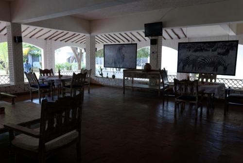 Restauracja, Blue Marlin Sporting Resort in Malindi Restauracja, Blue Marlin Sporting Resort in Malindi