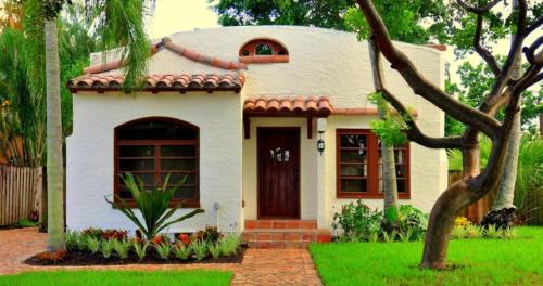 Casa Bronce - Renovated 2bd-1ba with Private Pool in Hollywood
