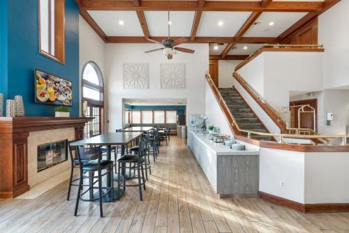 Létesítmények, Chase Suites Hotel Brea in Brea (CA) Létesítmények, Chase Suites Hotel Brea in Brea (CA)