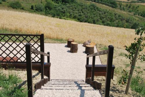 Casa Con Vista Holiday Rentals, Wisteria in Guardiagrele Casa Con Vista Holiday Rentals, Wisteria in Guardiagrele