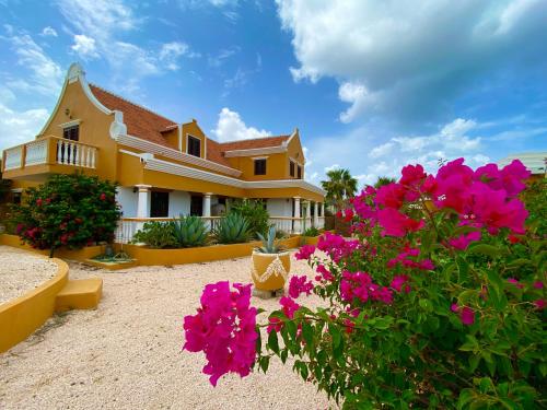 Landhuis Belnem Bonaire in Kralendijk Landhuis Belnem Bonaire in Kralendijk