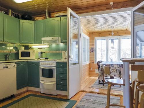 Kitchen, Holiday Home Huuhkalinna by Interhome in Syote Kitchen, Holiday Home Huuhkalinna by Interhome in Syote