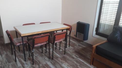 Casa F.U.Camet a 50 mts del mar y 100 mts playa in Cidade de Mar Del Plata Casa F.U.Camet a 50 mts del mar y 100 mts playa in Cidade de Mar Del Plata