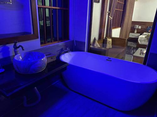 Bathroom, Meo Vac Clay House in Meo Vac Bathroom, Meo Vac Clay House in Meo Vac