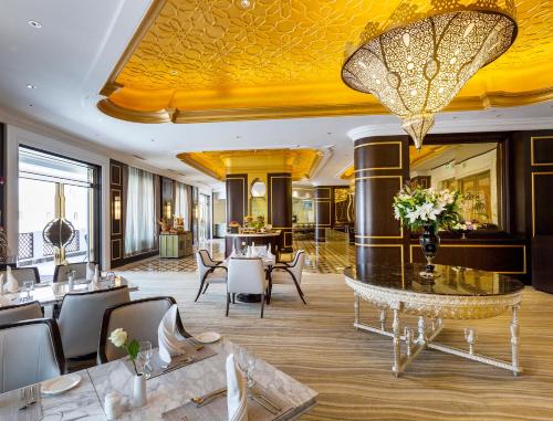 Restaurant, Ezdan Palace Hotel in Ar Rayyan Restaurant, Ezdan Palace Hotel in Ar Rayyan