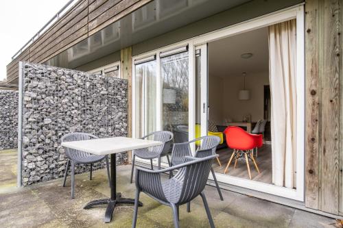 Balcony/terrace, Appartement De Jutter, Resort Amelander Kaap in Ameland Balcony/terrace, Appartement De Jutter, Resort Amelander Kaap in Ameland