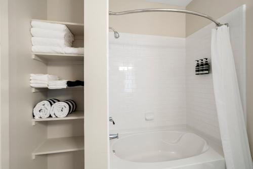 Kasa Highland Park Dallas in Northeast Dallas Kasa Highland Park Dallas in Northeast Dallas