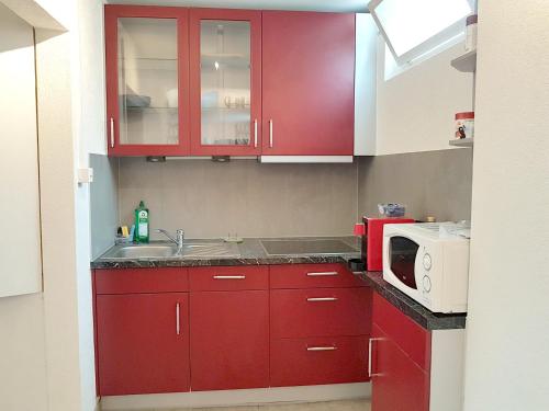 Kjøkken, Comfortable studio in Bevaix with mountain view - 30 m² + Spa in Bevaix Kjøkken, Comfortable studio in Bevaix with mountain view - 30 m² + Spa in Bevaix