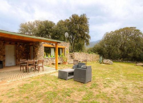 Vrt, Studio avec jardin amenage et wifi a Moltifao in Moltifao Vrt, Studio avec jardin amenage et wifi a Moltifao in Moltifao
