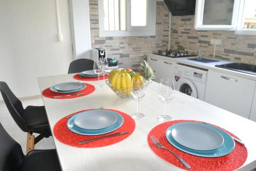 Palvelut, Maison charmante à Rivière-Salée (Maison charmante a Riviere-Salee) in Riviere-Salee Palvelut, Maison charmante à Rivière-Salée (Maison charmante a Riviere-Salee) in Riviere-Salee