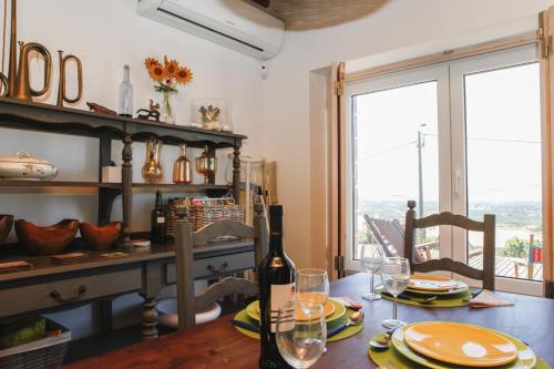 บริการและสิ่งอำนวยความสะดวก, Mira Guincho house with sea view and garden, Cascais in มัลเวย์รา ดา เซร์รา บริการและสิ่งอำนวยความสะดวก, Mira Guincho house with sea view and garden, Cascais in มัลเวย์รา ดา เซร์รา