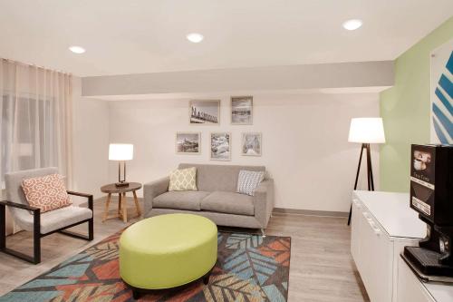 大堂, WoodSpring Suites Nashville near Rivergate in 那什維爾 (TN) 大堂, WoodSpring Suites Nashville near Rivergate in 那什維爾 (TN)