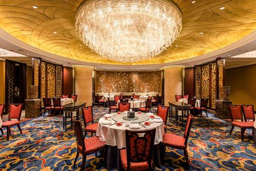 Restaurant, Shangri-La Wuhan in Wuhan Restaurant, Shangri-La Wuhan in Wuhan