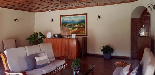 Vestíbulo, Hotel Rebequet in Boquete Vestíbulo, Hotel Rebequet in Boquete