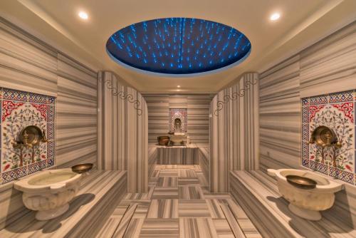 Steamroom, Istanbul Dora Hotel in Sisli Steamroom, Istanbul Dora Hotel in Sisli