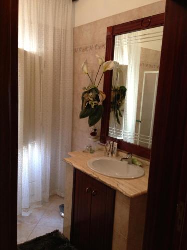 Bathroom, Villa Ortensia, villa in Alto Salento in Torricella Bathroom, Villa Ortensia, villa in Alto Salento in Torricella