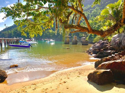 Strand, Suítes Curta Paraty, Família e PETs (Suites Curta Paraty, Familia e PETs) in Portal das Artes Strand, Suítes Curta Paraty, Família e PETs (Suites Curta Paraty, Familia e PETs) in Portal das Artes