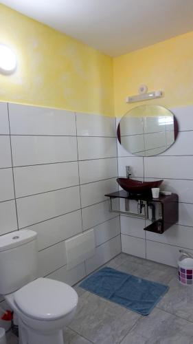 Baño, Appartement romantique à Deshaies - 46 m² - spa et piscine (Appartement romantique a Deshaies - 46 m² - spa et piscine) in Deshaies Baño, Appartement romantique à Deshaies - 46 m² - spa et piscine (Appartement romantique a Deshaies - 46 m² - spa et piscine) in Deshaies