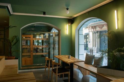 Bar/ Salón, Hotel Alda Jolio Jaca in Jaca Bar/ Salón, Hotel Alda Jolio Jaca in Jaca