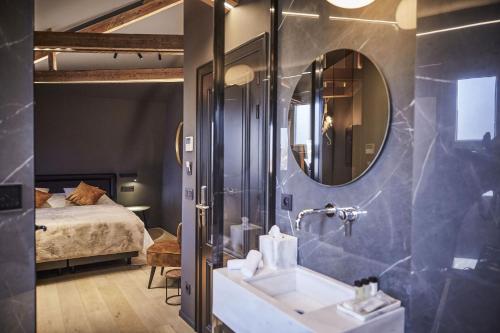Kupaonica, ONIRO - Luxury Rooms & Wellness Suites in Tournai Kupaonica, ONIRO - Luxury Rooms & Wellness Suites in Tournai