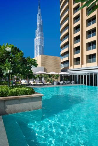 Swimming pool, Address Dubai Mall Residence - Studio and 1 Bedroom apartments by The S Holiday Homes in Downtown Dubai Swimming pool, Address Dubai Mall Residence - Studio and 1 Bedroom apartments by The S Holiday Homes in Downtown Dubai