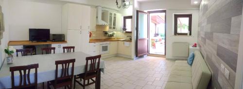 Kitchen, Morrovalle LOVE in Morrovalle Kitchen, Morrovalle LOVE in Morrovalle