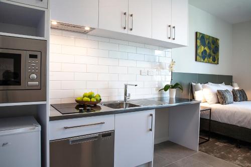 ห้องครัว, Sojourn Apartment Hotel - Riddiford in นิวทาวน์ ห้องครัว, Sojourn Apartment Hotel - Riddiford in นิวทาวน์
