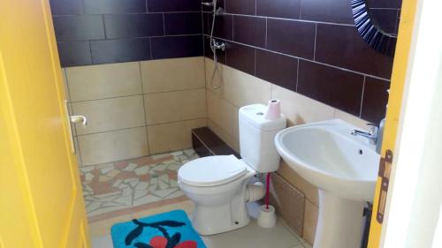 Baño, Appartement agréable à Capesterre - 32 m² avec jardin privatif (Appartement agreable a Capesterre - 32 m² avec jardin privatif) in Capesterre-de-Marie-Galante Baño, Appartement agréable à Capesterre - 32 m² avec jardin privatif (Appartement agreable a Capesterre - 32 m² avec jardin privatif) in Capesterre-de-Marie-Galante
