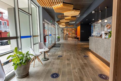 Lobby, ibis Budget Lima Miraflores in Lima Lobby, ibis Budget Lima Miraflores in Lima