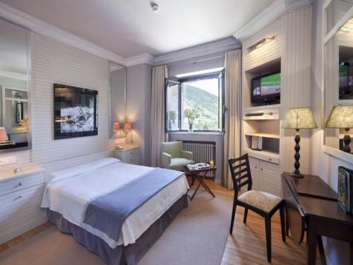 Parador de Vielha in Viella Parador de Vielha in Viella