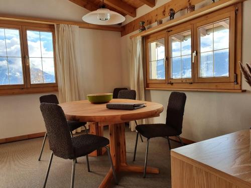 Tgampi saura 395 Rü (Tgampi saura 395 Ru) in 蘭奇蘭茲 Tgampi saura 395 Rü (Tgampi saura 395 Ru) in 蘭奇蘭茲