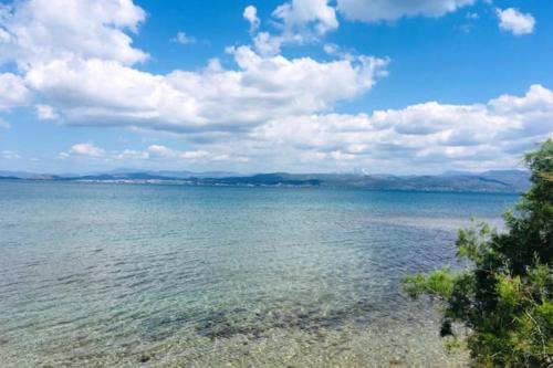 전망, Charming Apartment in Dilesi with Private Garden, 60 m². in 딜레시 전망, Charming Apartment in Dilesi with Private Garden, 60 m². in 딜레시
