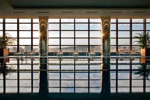 Swimming pool, Ambassador Hotel Hsinchu in Hsinchu Swimming pool, Ambassador Hotel Hsinchu in Hsinchu