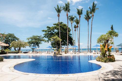 泳池, 新苏纳里罗威那海滩度假村 (New Sunari Lovina Beach Resort) in 洛维纳海滩 泳池, 新苏纳里罗威那海滩度假村 (New Sunari Lovina Beach Resort) in 洛维纳海滩