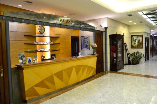 Előcsarnok, Hotel Alda El Suizo in Ferrol Előcsarnok, Hotel Alda El Suizo in Ferrol