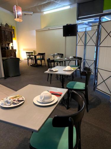 Food and beverages, Smarthotel Ingelheim in Ingelheim am Rhein Food and beverages, Smarthotel Ingelheim in Ingelheim am Rhein