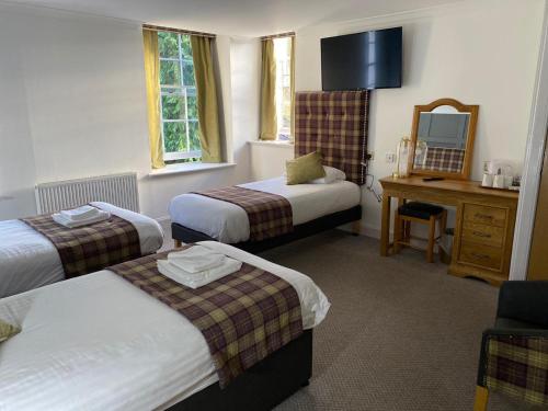 Royal Dunkeld Hotel in Dunkeld Royal Dunkeld Hotel in Dunkeld