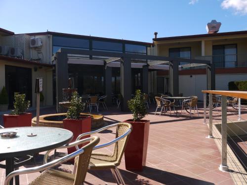 مدخل, فندق ألفا كانبيرا (Alpha Hotel Canberra) in تاجيرانونج مدخل, فندق ألفا كانبيرا (Alpha Hotel Canberra) in تاجيرانونج