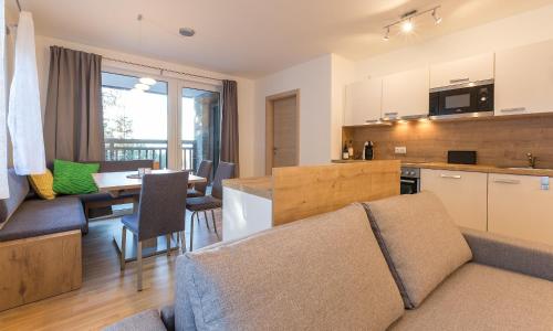 Konyha, Ski In Ski Out Apartment Fastenberg Top 2 by AA Holiday Homes in Fastenberg Konyha, Ski In Ski Out Apartment Fastenberg Top 2 by AA Holiday Homes in Fastenberg