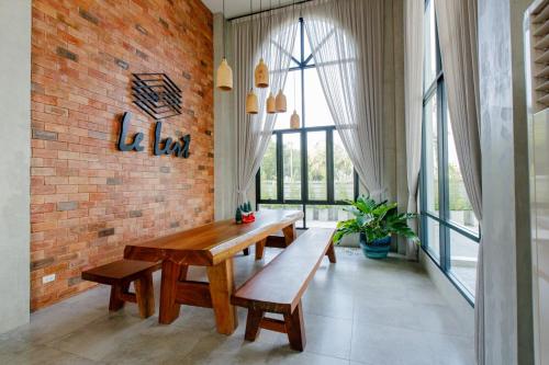 Lobby, Le Lert Hotel Ratchaburi in Ratchaburi Lobby, Le Lert Hotel Ratchaburi in Ratchaburi