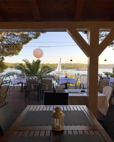 شرفة/ تراس, Illyrian Resort in براك آيلند شرفة/ تراس, Illyrian Resort in براك آيلند