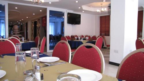 Étterem, Rainbow Hotel in Dar es Salaam Étterem, Rainbow Hotel in Dar es Salaam