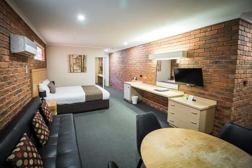 Australian Settlers Motor Inn in Swan Hill Australian Settlers Motor Inn in Swan Hill