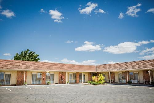 Australian Settlers Motor Inn in Swan Hill Australian Settlers Motor Inn in Swan Hill
