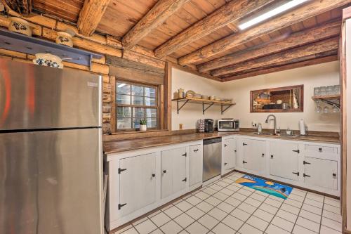 Relaxing Retreat with Private Dock on Claytor Lake! in Хілсвілл (Віргінія) Relaxing Retreat with Private Dock on Claytor Lake! in Хілсвілл (Віргінія)