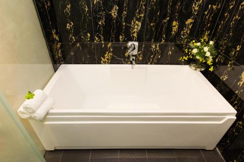 Bay Hotel Ho Chi Minh in Ho Chi Minh City Bay Hotel Ho Chi Minh in Ho Chi Minh City